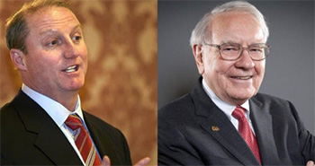 Warren Buffett auf der rechten Seite des Bildes